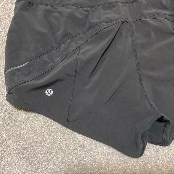 Lululemon Black Gait Keeper Short Size 4 - Picture 8 of 9